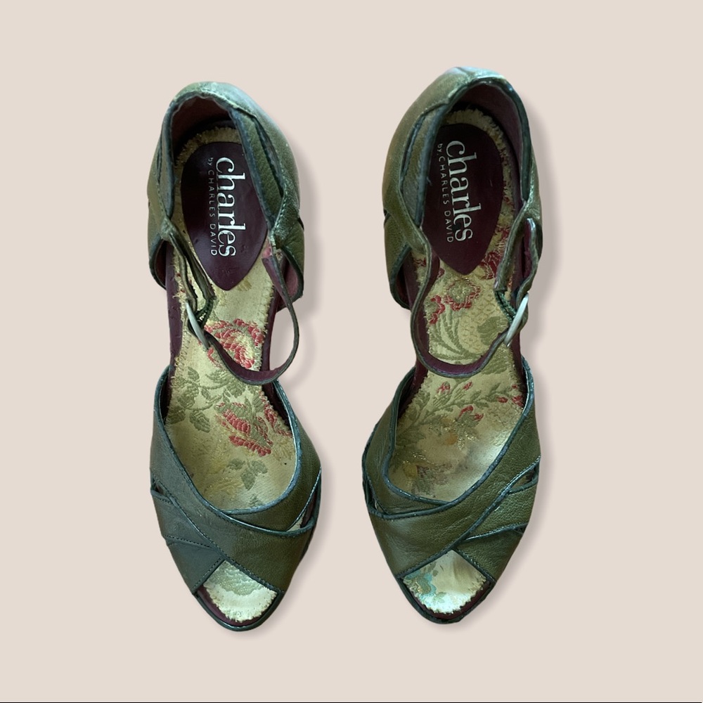 Charles David Open Toe Heel 5.5 Army Green Sandal